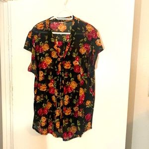 Sheer fashion top with tie, 2X